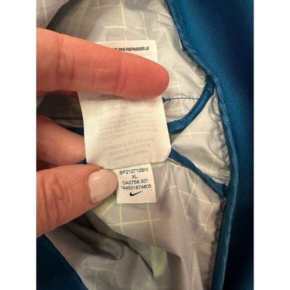 Nike Sportswear Windrunner Jacket - Picture 6 of 7
